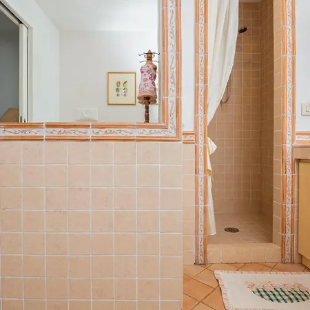Bella Vista Marinella 1 * أولبيا